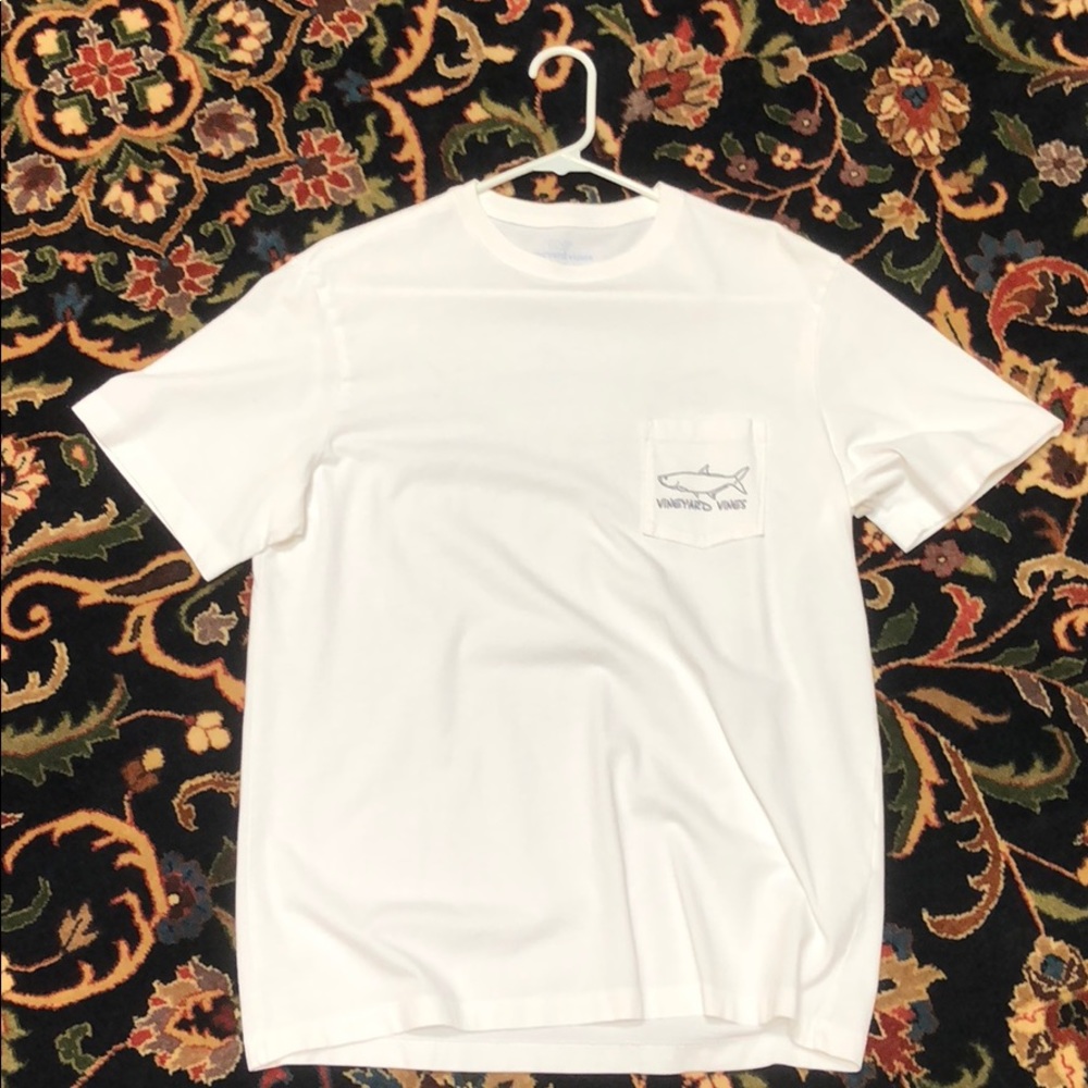 Vineyard vines shirt